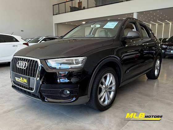 AUDI Q3 2.0 TFSI AMBIENTE QUATTRO 4P GASOLINA S TRONIC